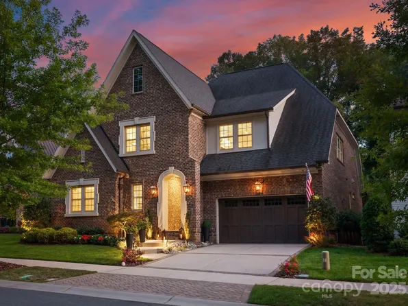 4611 Harper Ct, Charlotte, NC 28210