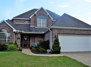 6151 W Grays Gap Rd, Fayetteville, AR 72704