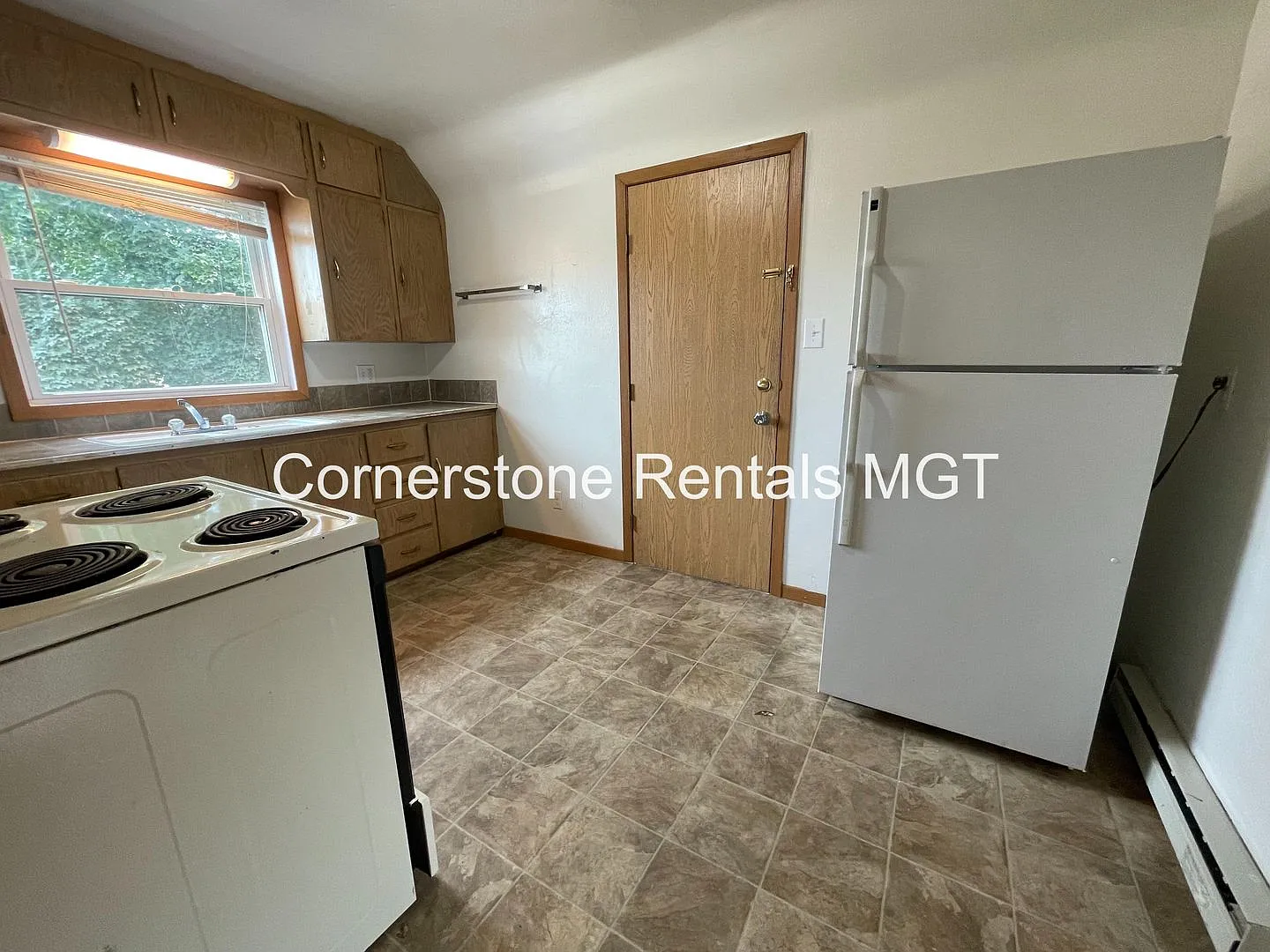 227 Central Ave. S — Photo 4