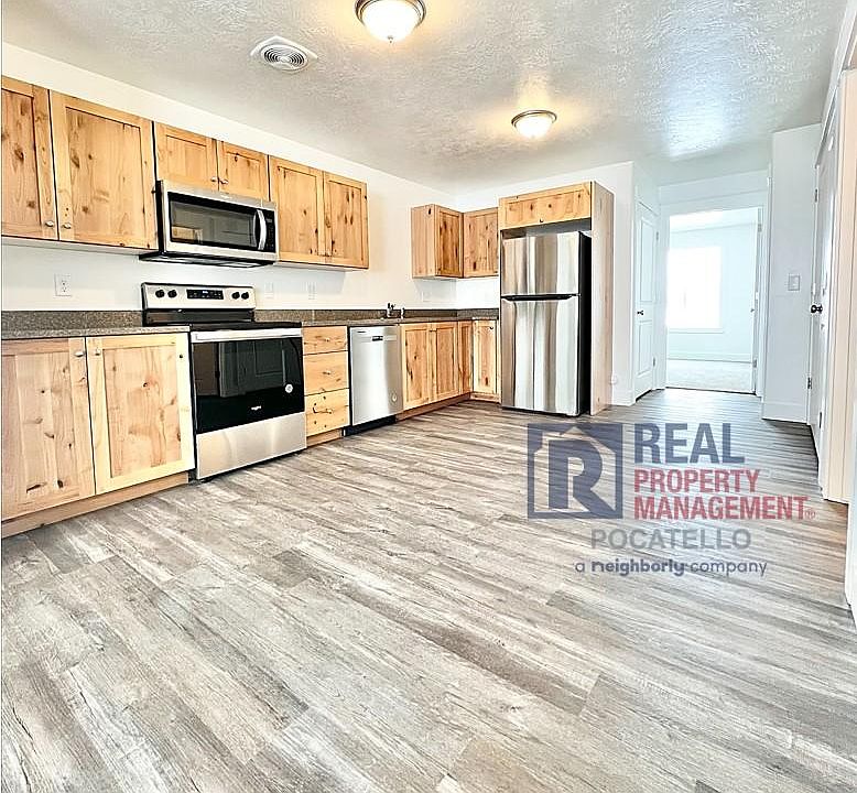 251 W Linden Bld 4 Apartments Chubbuck, ID Zillow