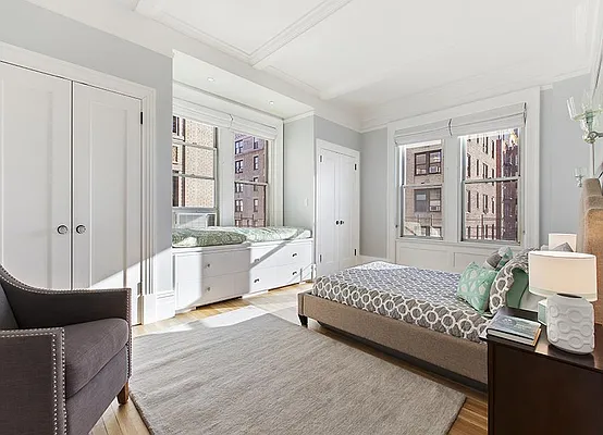 Sold by Warburg | media 15