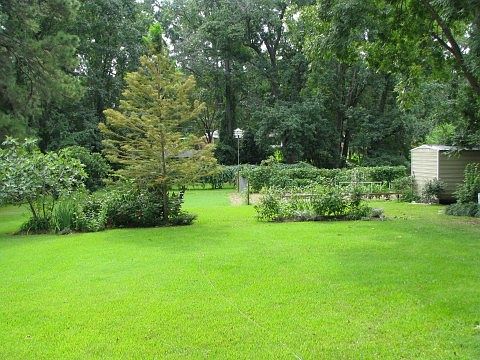 2nd image of 8911 Shady Ln