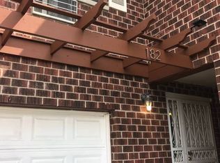 182 Beach 61st St FL 2, Arverne, NY 11692