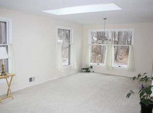 17 Old Ivy Cir, Gates, NY 14624