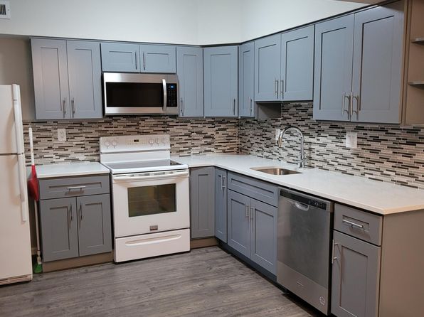 283 E Village Rd