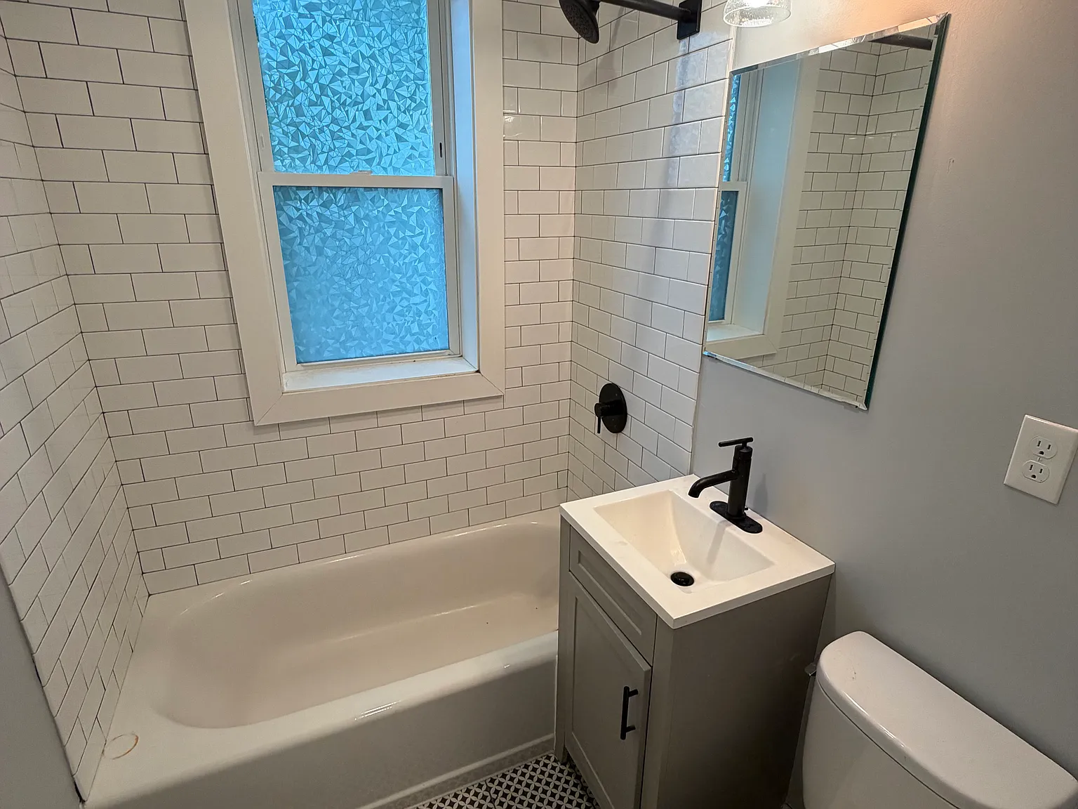 1 bed, 784 sqft, $2,495 — Photo 3