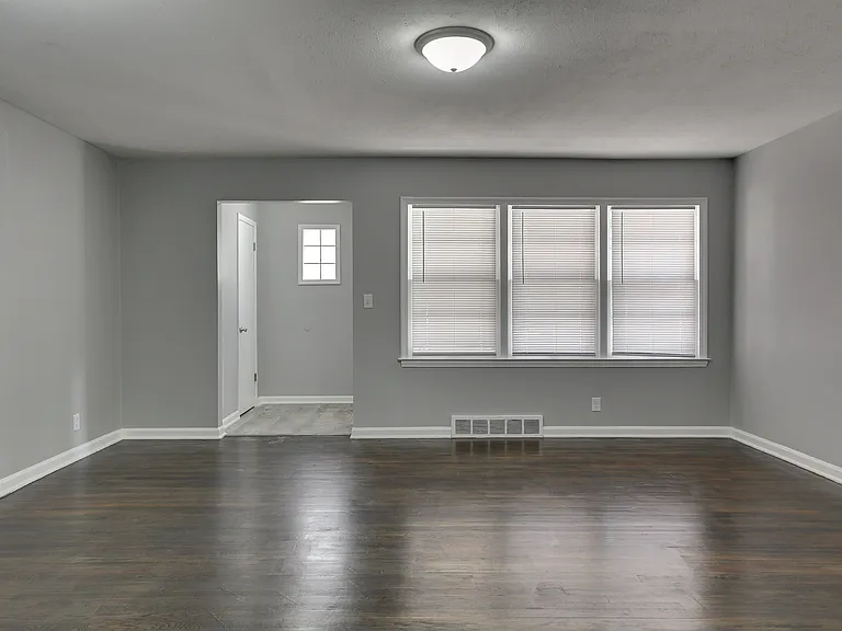 2110 S 50th St #1 — Photo 4