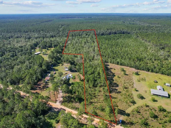 Strickland Rd, Waycross, GA 31503