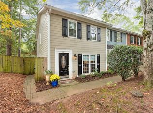 123 Courtyard Ter, Roswell, GA 30075