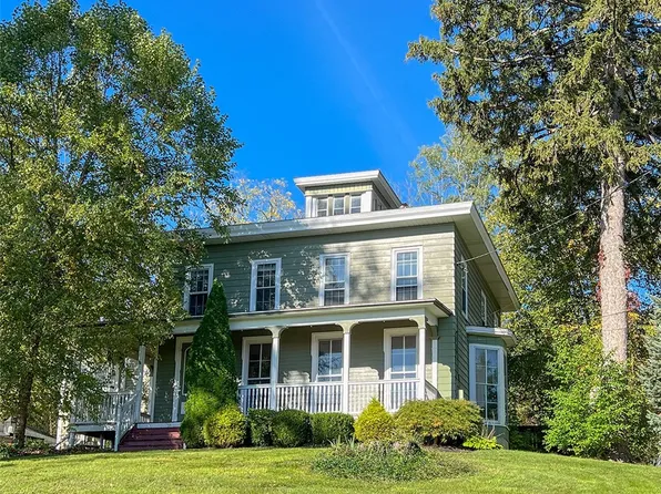 3066 W Lake Rd, Penn Yan, NY 14527