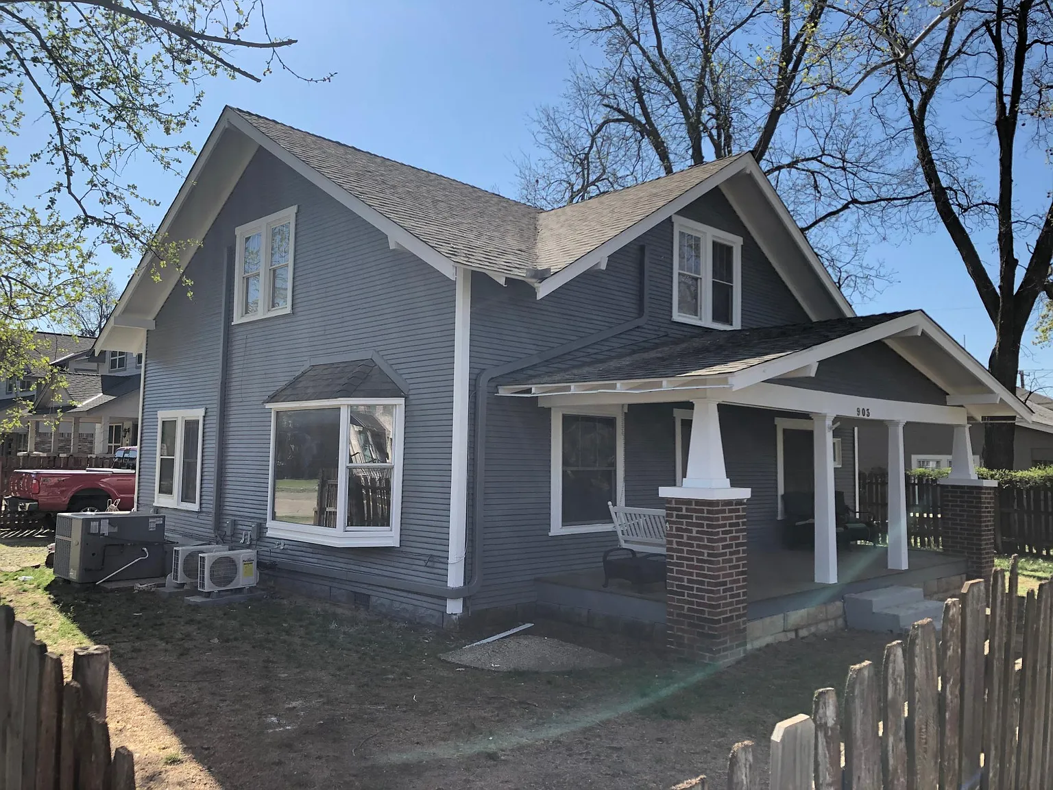 903 Monnett Ave — Photo 2