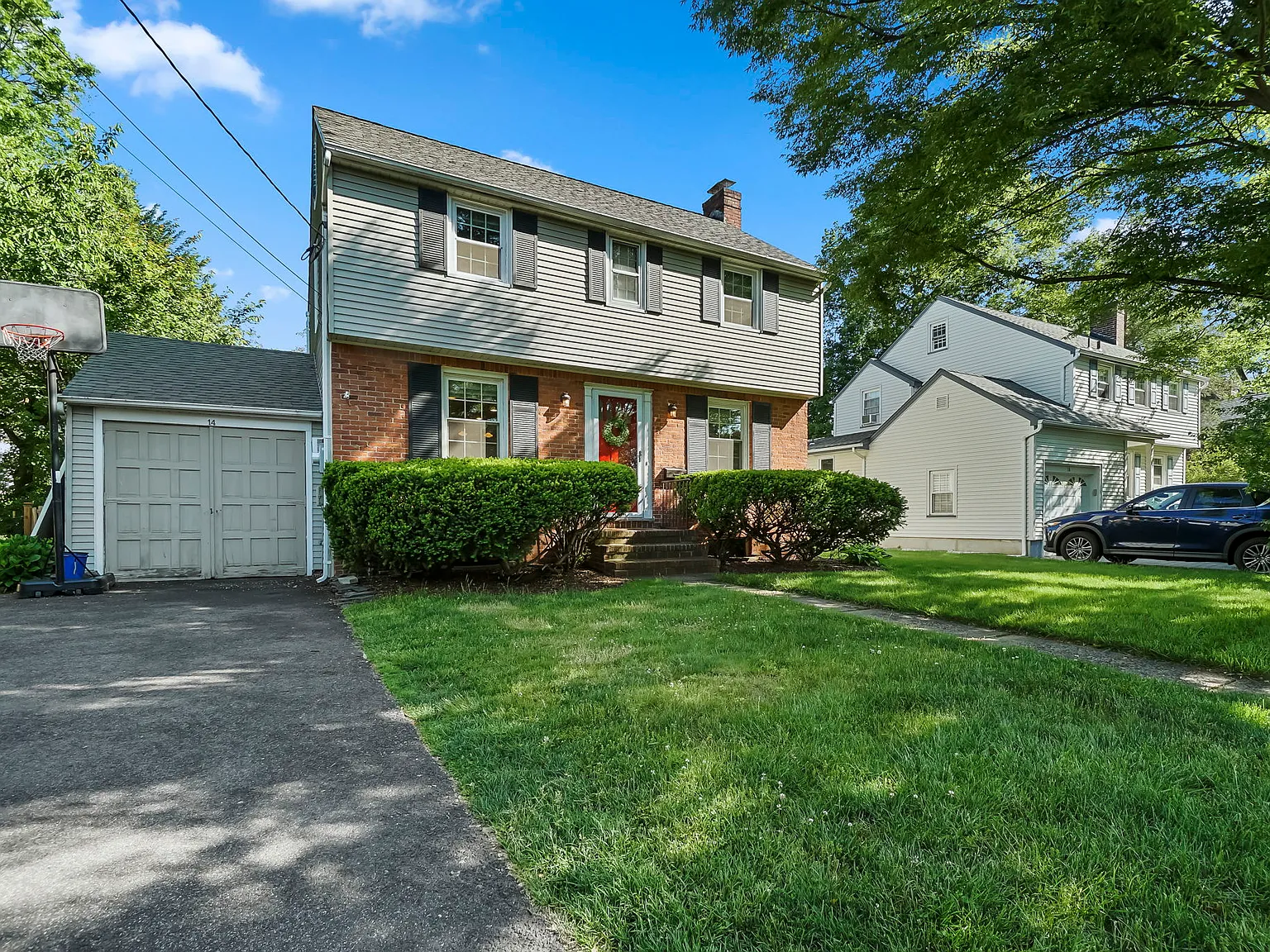 3 bed, 1.5 bath, 1652 sqft, $4,100 — Photo 3