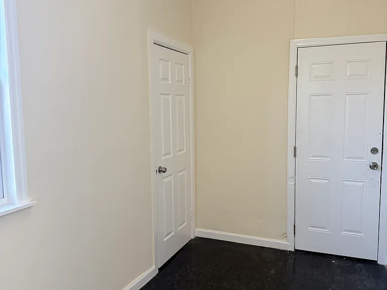 19 Lawrence St #1W — Photo 8