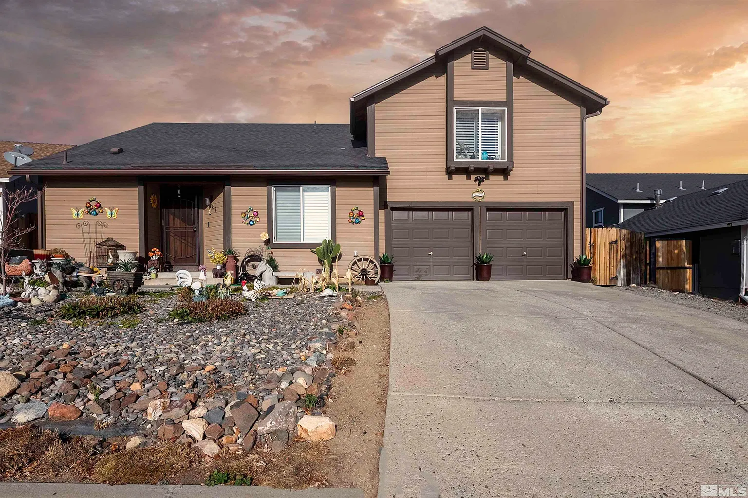 7065 Freedom Dr photo 1
