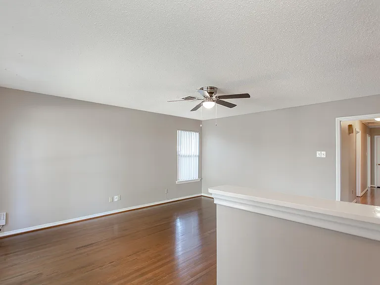 6912 Wake Forrest Dr — Photo 4