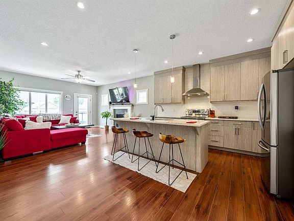 4th image of 1 E Lakes Estates Cir
