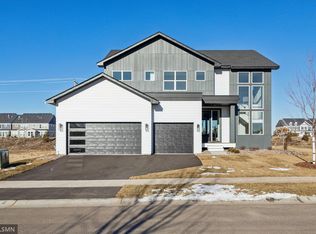 5018 Airlake Draw, Woodbury, MN 55129