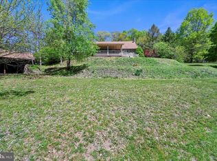 85 Gernants Church Rd, Leesport, PA 19533