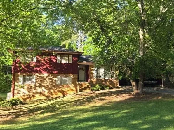 355 Cavalier Rd, Athens, GA 30606