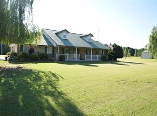 113202 S 4610th Rd, Sallisaw, OK 74955