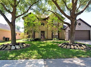 5225 Glenpark Dr, La Porte, TX 77571