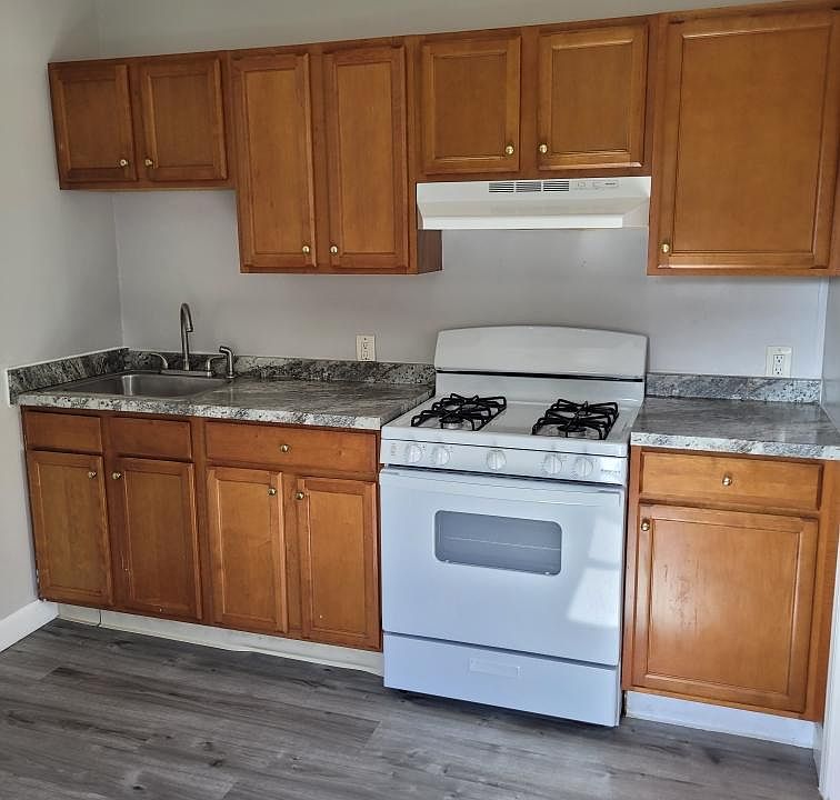 1st image of 57 Lyon St APT 1
