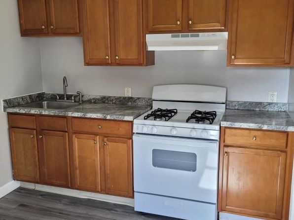 57 Lyon St APT 1