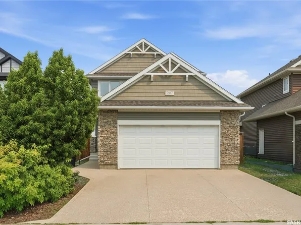 207 Kolynchuk MANOR, Saskatoon, SK S7T 0W4
