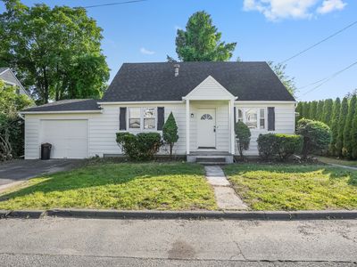 24 South Avenue, Danbury, CT, 06810
