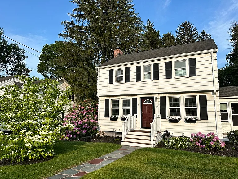 340 Granby Rd — Photo 26
