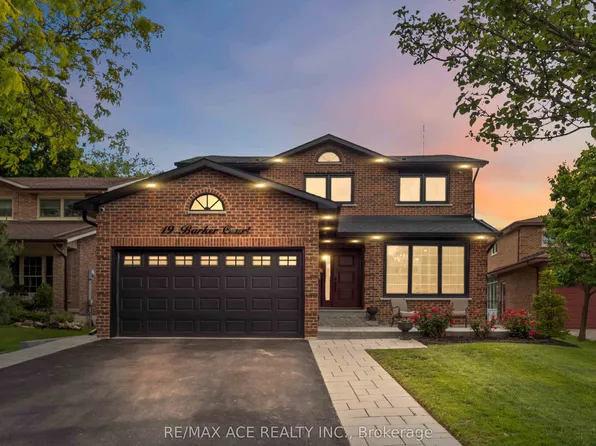 19 Barker Ct, Markham, ON L3P 3X9