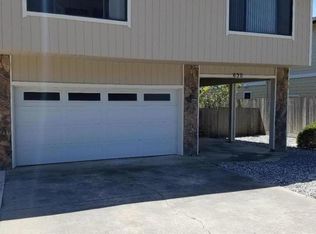 630 Buena Vista St, Moss Beach, CA