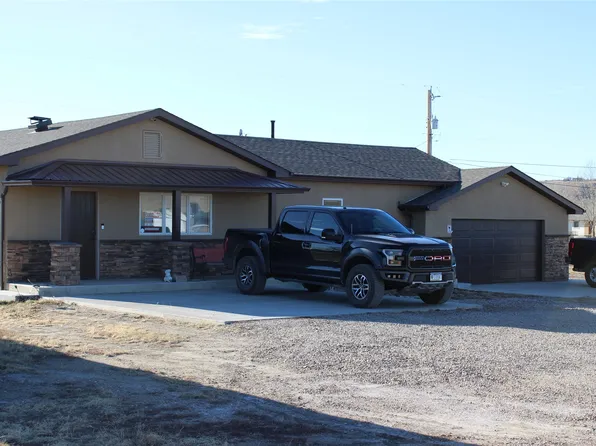 301 24th St NW, Great Falls, MT 59404