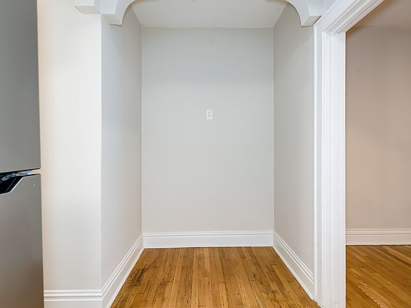 4th image of 1117 Louisville Ave #2A
