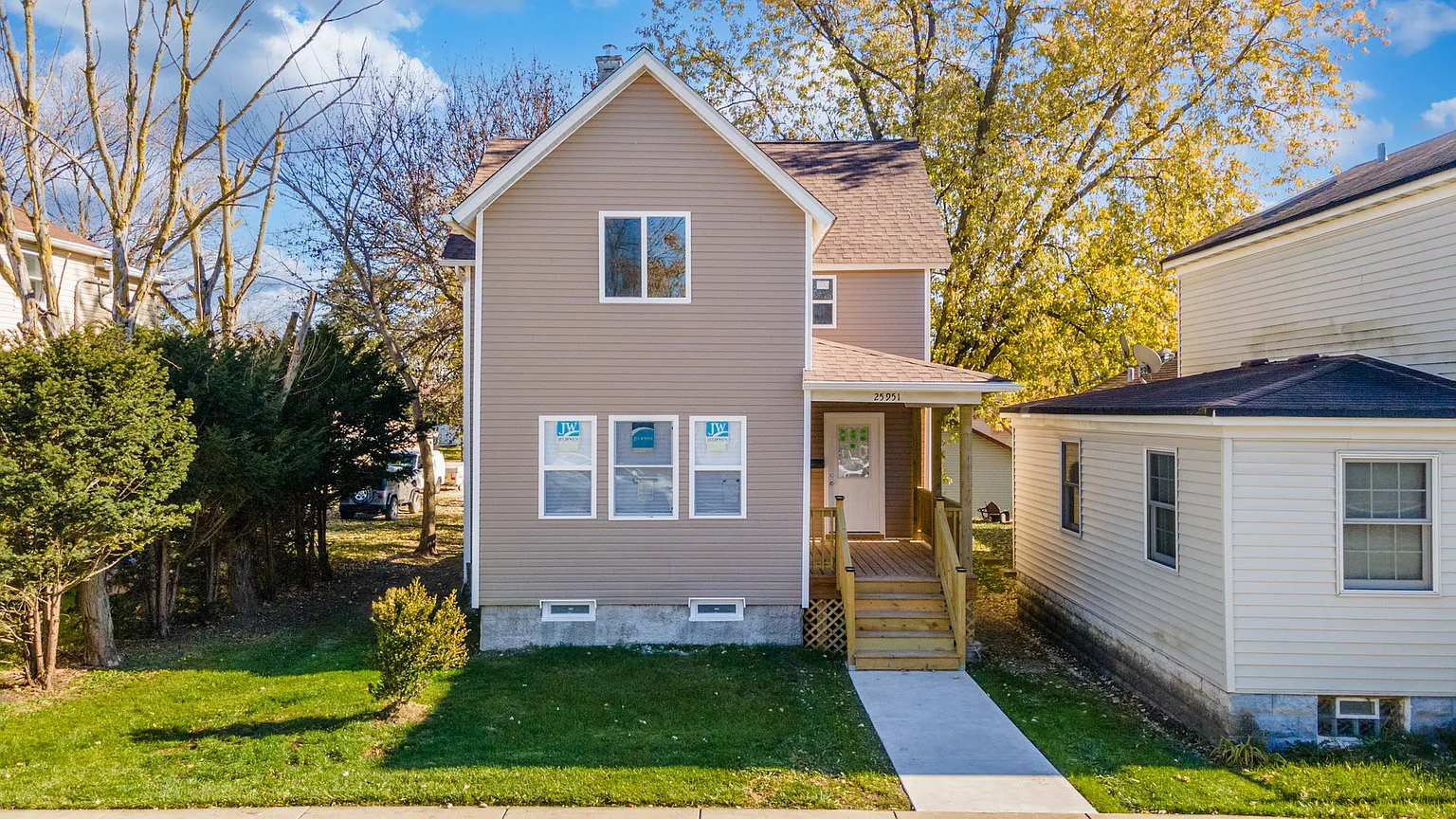 25951 S Oak Rd photo 1