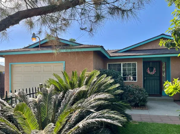 1291 Hume Dr, Sanger, CA 93657