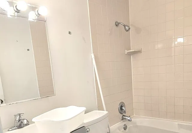 1751 Queensbury Cir — Photo 9