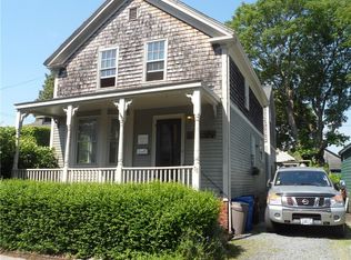 75 Callender Ave, Newport, RI 02840