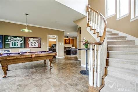 4th image of 3931 Granbury Dr
