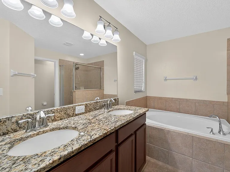 13128 Royal Pines Ave — Photo 22