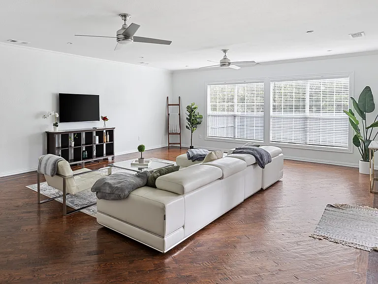 810 Turner Ave — Photo 14