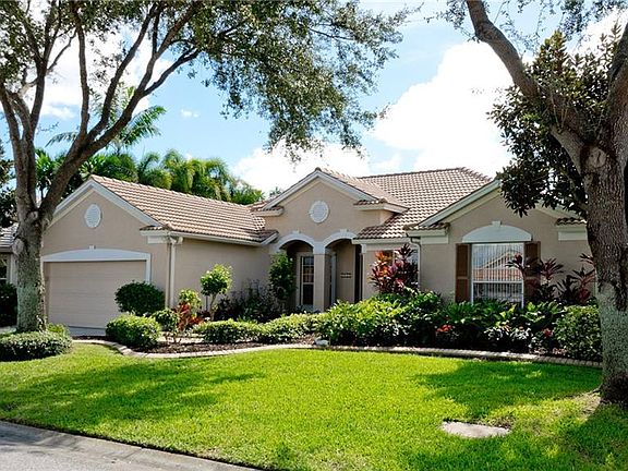 2nd image of 4972 Sabal Lake Cir