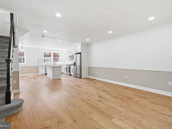 4th image of 7430 Rugby St