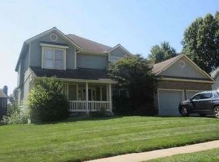 209 SE Sumpter Dr, Lees Summit, MO 64063