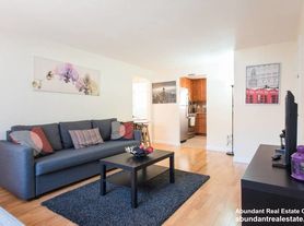 33 Oxford Cir