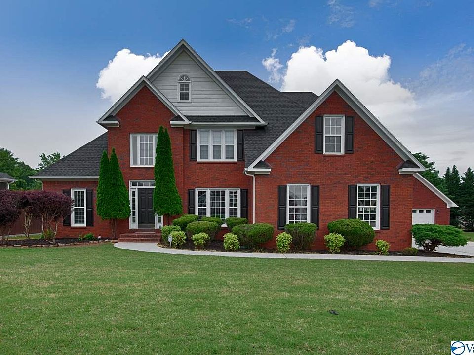 1st image of 103 Falls Creek Cir