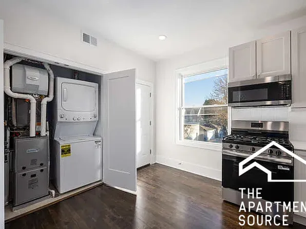 3751 W School St #1, Chicago, IL 60618
