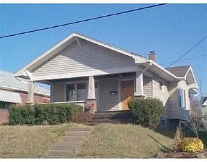 1217 Huron Ave photo 1