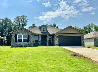 747 Elizabeth Ln, Jonesboro, AR 72405