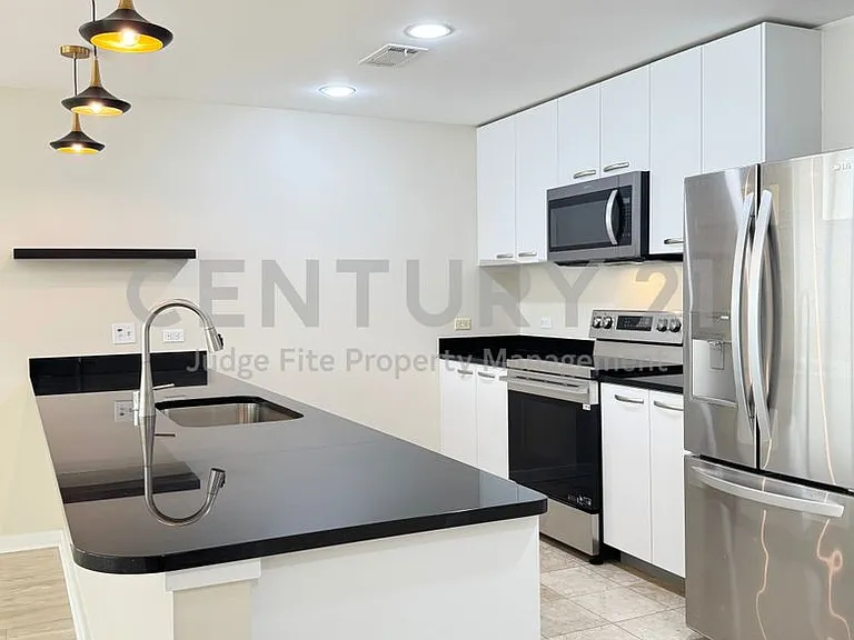 1200 Main St #506 — Photo 5